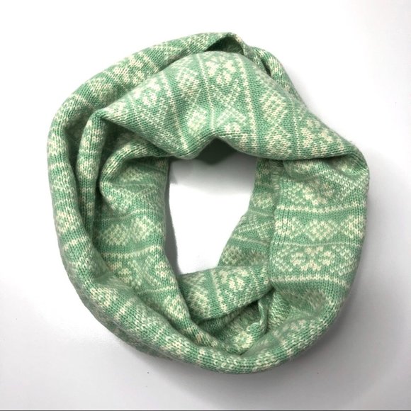GAP Accessories - NEW Gap Fair Isle Mint Green Lambs Wool Knit Infinity Cozy Winter Warm Scarf